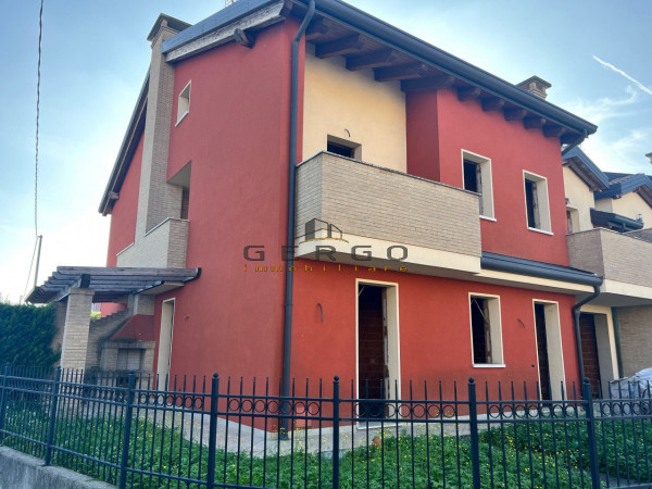 Villa nuova a Legnaro - Villa ristrutturata Legnaro
